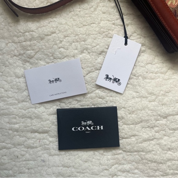 Coach Riley 1941 With Prairie Floral Print - Picture 4 of 16